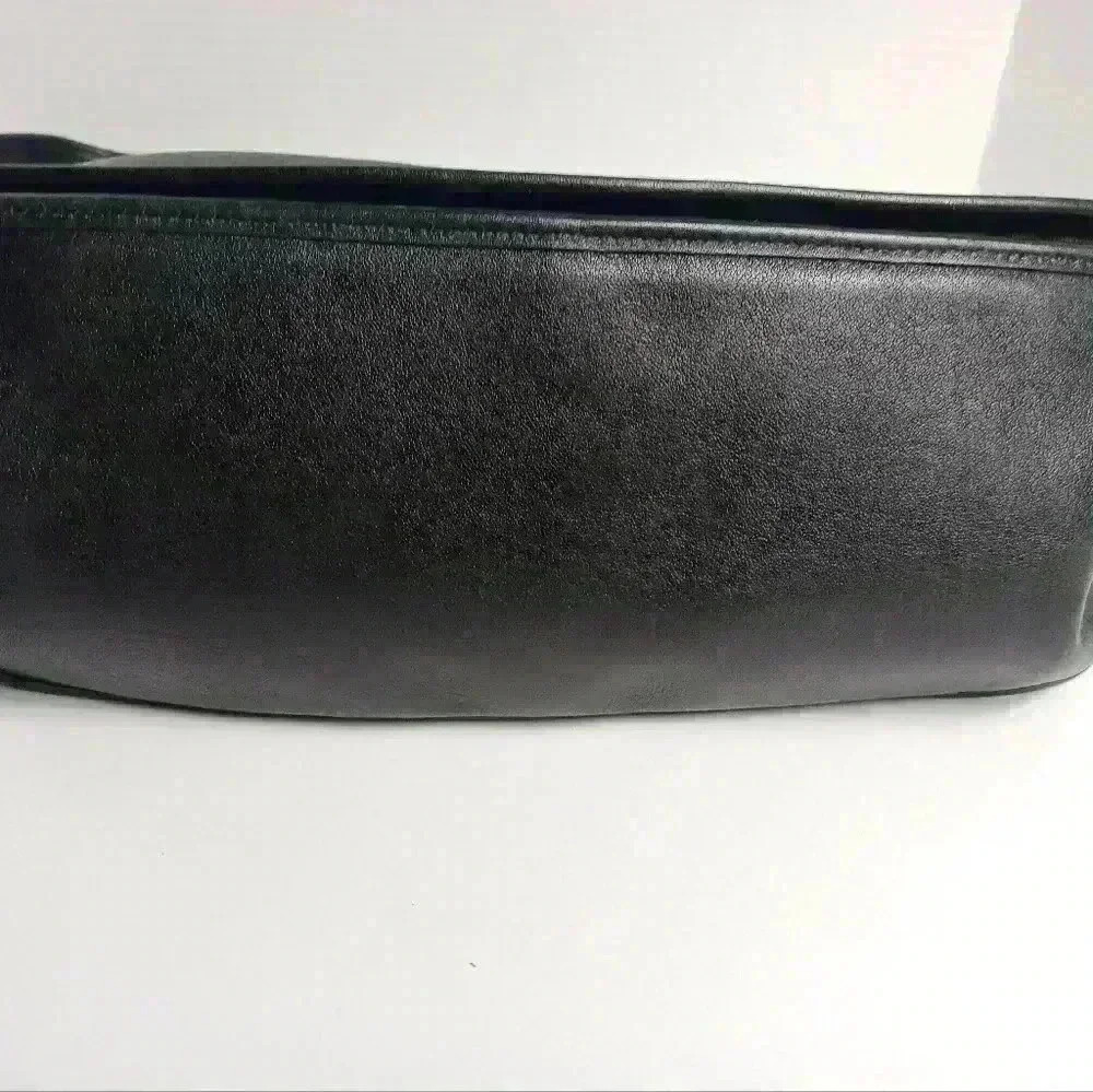 Rare Coach 9338 Legacy Crescent Leather Hobo Shoulder Bag EXCELLENT Condition - Picture 6 of 10